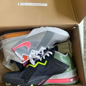 LT SMOKE GREY/SUNSET PULSE